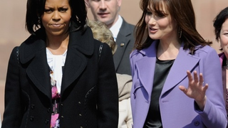 Did Carla Bruni Make The Queen Wait While She Had Sex?